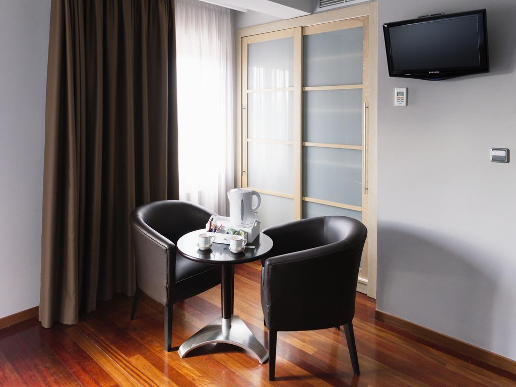 Hotel Valencia Ferrol Zewnętrze zdjęcie