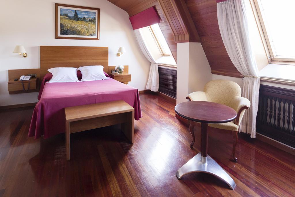 Hotel Valencia Ferrol Zewnętrze zdjęcie